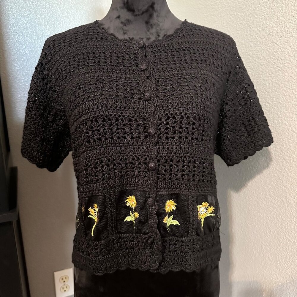 VTG Crochet‎ Cardigan Womens M/L Sunflower Embroidered Short Sleeve Cottagecore